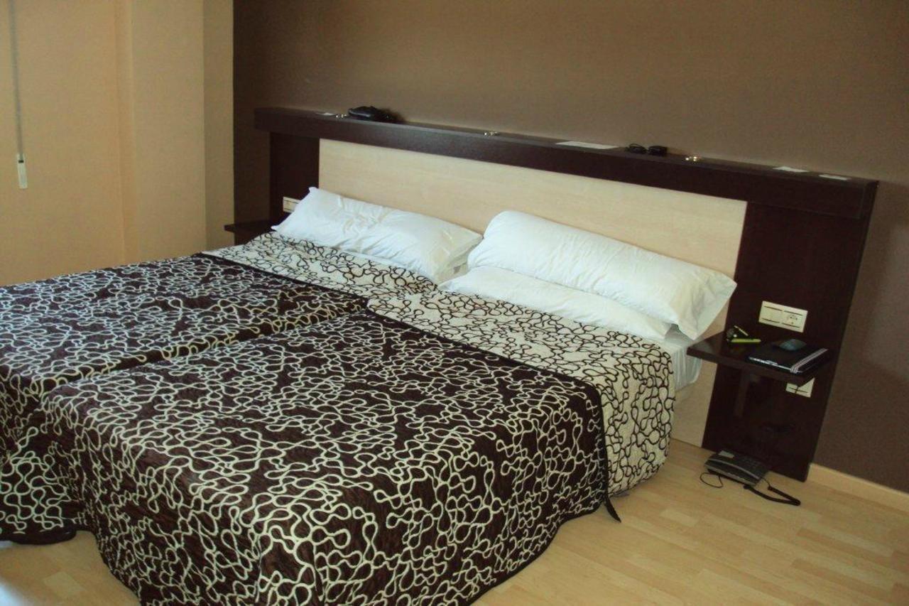 Hotel Acosta Ciudad De La Musica Villafranca de los Barros Extérieur photo