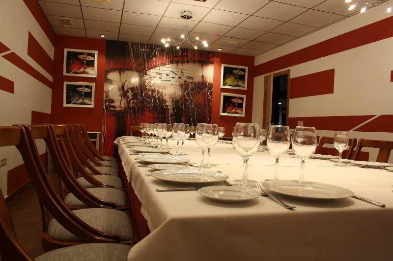 Hotel Acosta Ciudad De La Musica Villafranca de los Barros Extérieur photo